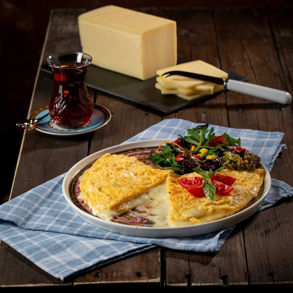 Kaşarlı Omlet